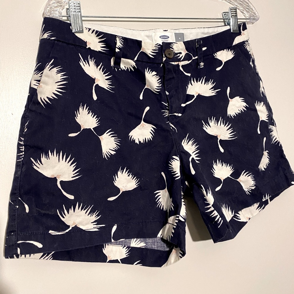 Old Navy Blue Shorts with Dandelion Whisps